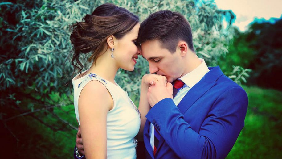 detailed love horoscope
