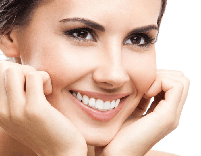 how to get white teeth naturally